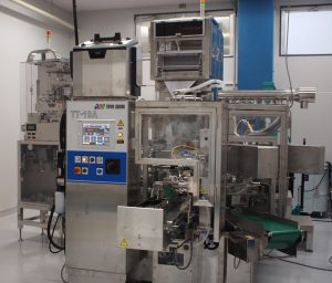 錠剤カプセル計数充塡包装機